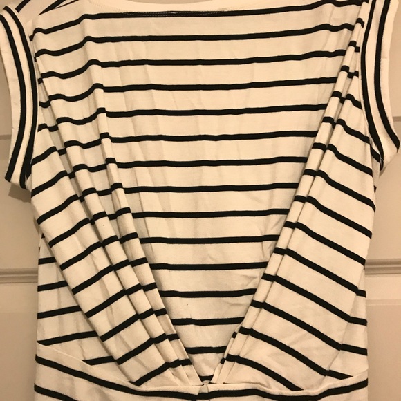 BCBG striped tunic, size M - Picture 5 of 5